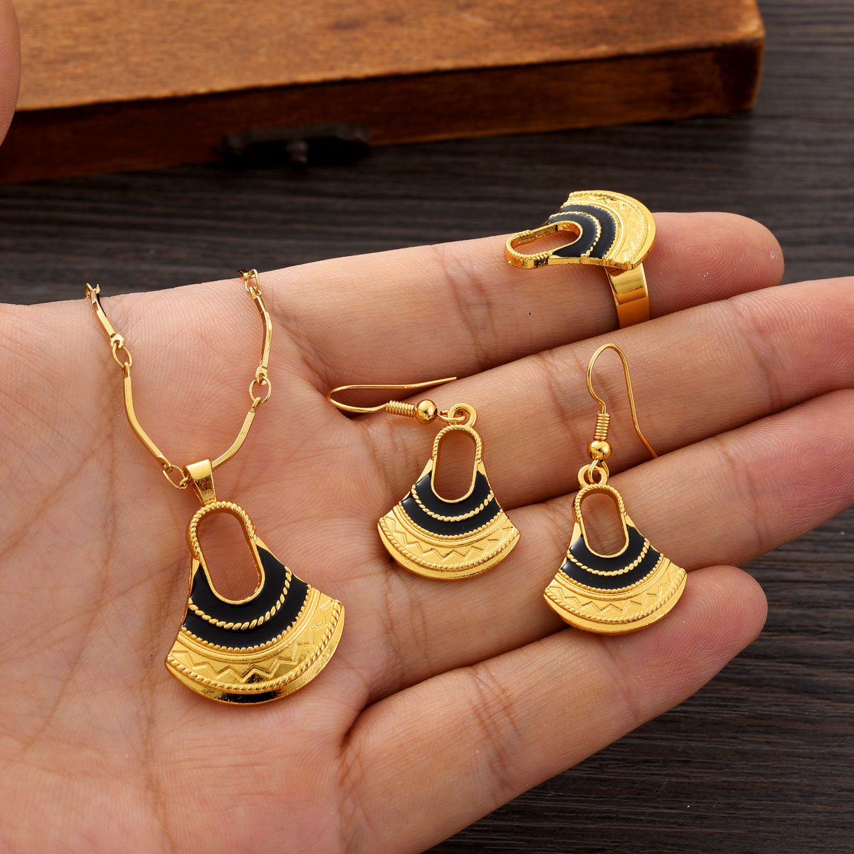 Men Accessories India - Fashion PNG Gold Color Jewelry Set