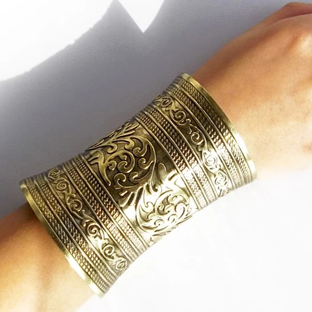 Vintage Alloy Wide Cuff Bracel - Men Accessories India review and price